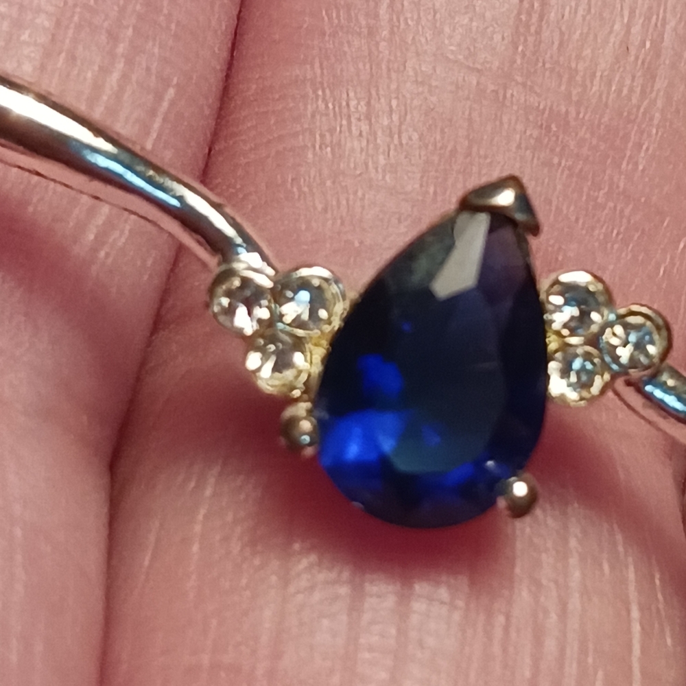 Bracelet Silver Tear Shaped Stone Blue Avon Dainty